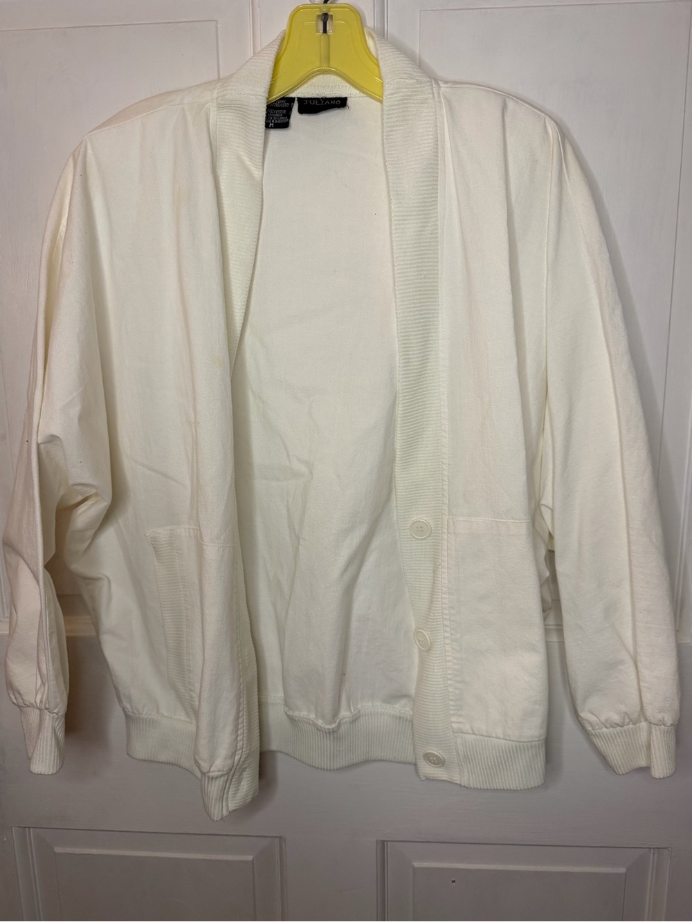 VTG Juliano Women’s White Rib-Knit Button-Front Lightweight Cardigan Sweater M